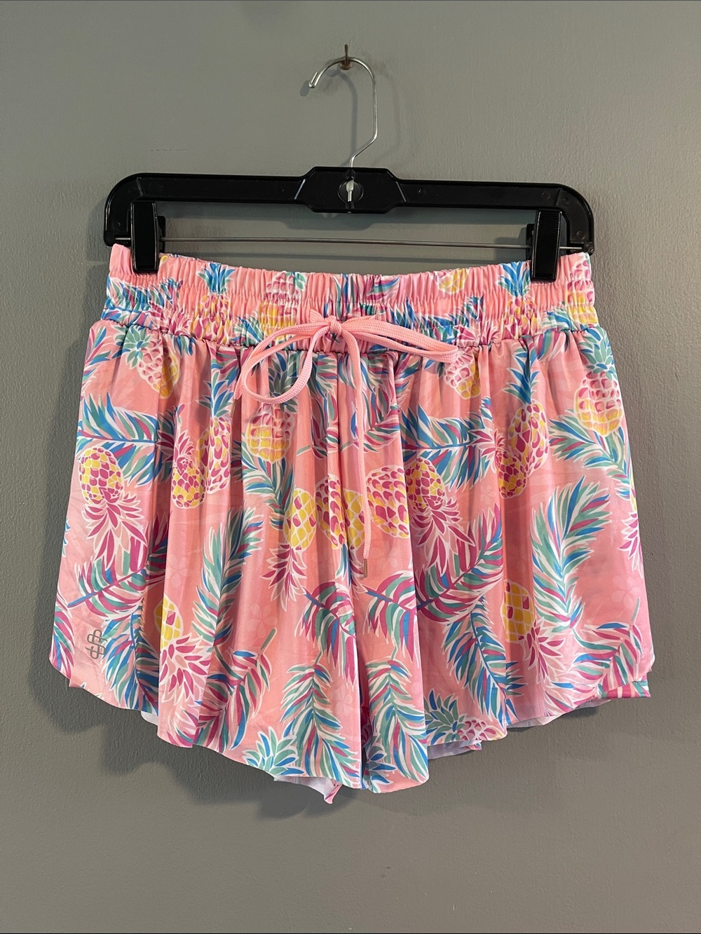 Simply Southern Pink Tropical Print‎ Shorts Size small